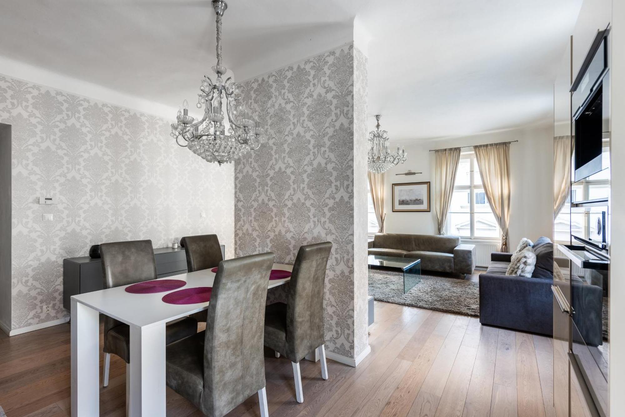 Royal Vysehrad Apartment *
